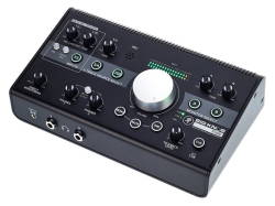 Mackie Big Knob Studio 3x2 Stüdyo Monitör Controller & Ses Kartı Combo - Thumbnail