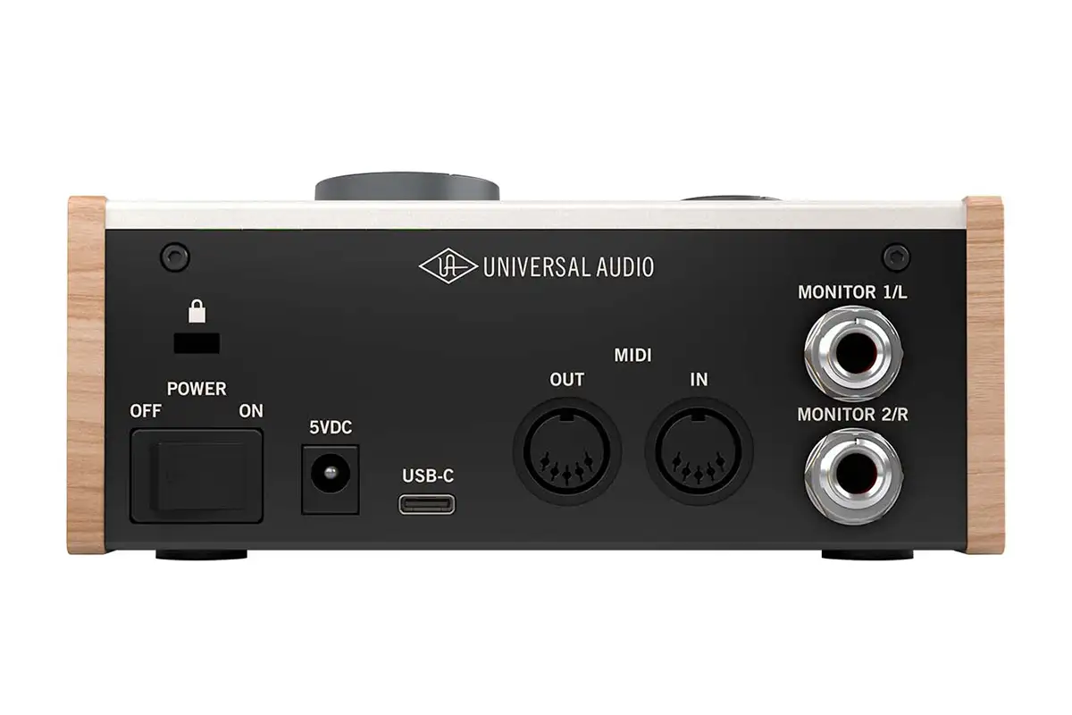 Universal Audio Volt 176 Ses Kartı - Thumbnail